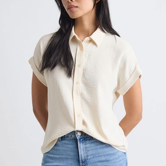 RW&CO. Tops - RW&CO. Women's Ivory Button-Down Shirt